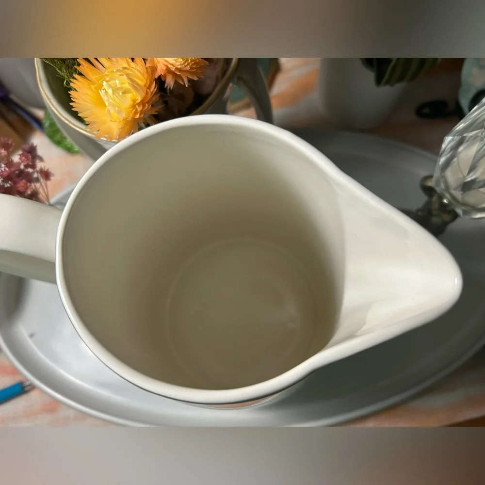 Williams Sonoma *RETIRED* Damask Bunny pitcher